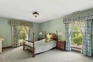 13 Chanticlare Dr, Manhasset, NY 11030 - Photo 23