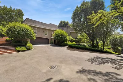 13 Chanticlare Drive, Manhasset, NY 11030 - Photo 35