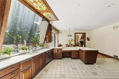 13 Chanticlare Drive, Manhasset, NY 11030 - Photo 9