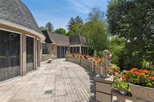 13 Chanticlare Dr, Manhasset, NY 11030 - Photo 31