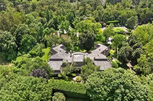13 Chanticlare Dr, Manhasset, NY 11030 - Photo 39