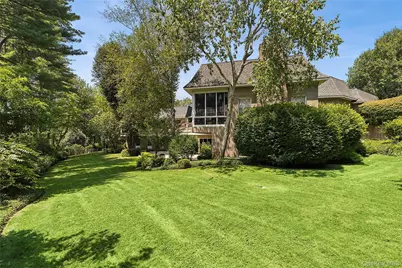 13 Chanticlare Drive, Manhasset, NY 11030 - Photo 35