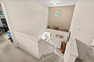 7 Sutton Pl, Islip, NY 11751 - Photo 27