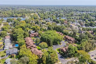 7 Sutton Pl, Islip, NY 11751 - Photo 33