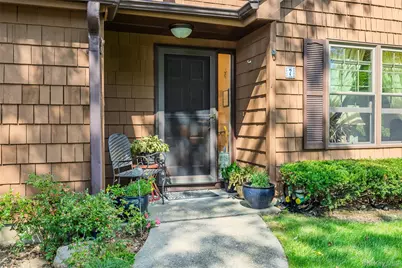 7 Sutton Place, Islip, NY 11751 - Photo 5