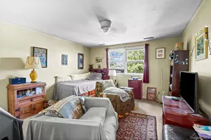 7 Sutton Pl, Islip, NY 11751 - Photo 23