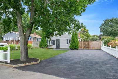 66 Laurin Road, Calverton, NY 11933 - Photo 3