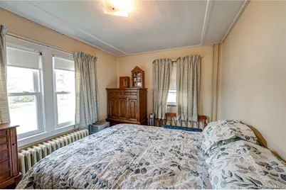 7 Bailey Avenue, Babylon, NY 11702 - Photo 9