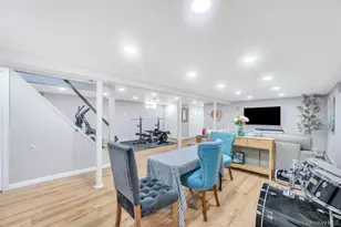 84 Superior Rd, Floral Park, NY 11001 - Photo 19