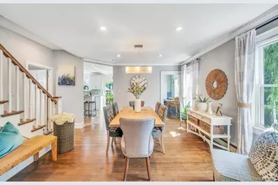 84 Superior Road, Floral Park, NY 11001 - Photo 5