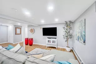 84 Superior Rd, Floral Park, NY 11001 - Photo 15