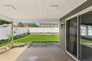 26 Shelter Ln, Levittown, NY 11756 - Photo 13