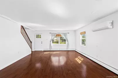 26 Shelter Lane, Levittown, NY 11756 - Photo 3