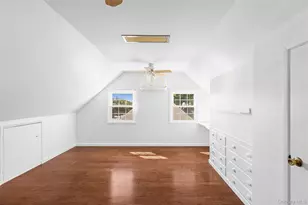 26 Shelter Ln, Levittown, NY 11756 - Photo 9