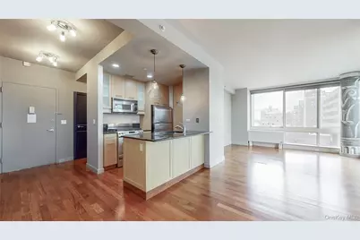 10724 71st Road #7E, Forest Hills, NY 11375 - Photo 7