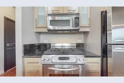 10724 71st Road #7E, Forest Hills, NY 11375 - Photo 5