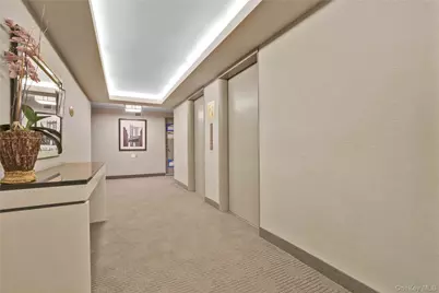 20 E 9th Street #14O, New York, NY 10003 - Photo 5