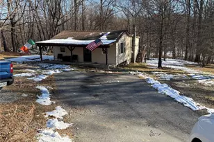 302 Lake Rd, Salisbury Mills, NY 12577 - Photo 3