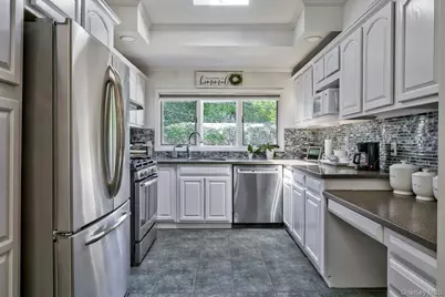 17 Hill Road, Farmingdale, NY 11735 - Photo 19