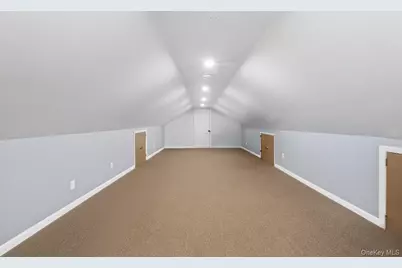 18 Halsey Street, Freeport, NY 11520 - Photo 7