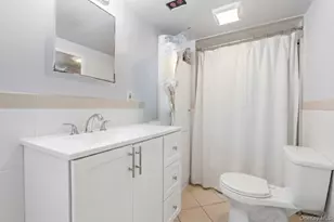 18 Halsey St, Freeport, NY 11520 - Photo 11