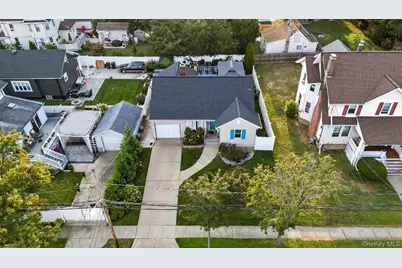 18 Halsey Street, Freeport, NY 11520 - Photo 1