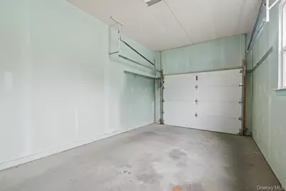 18 Halsey Street, Freeport, NY 11520 - Photo 13