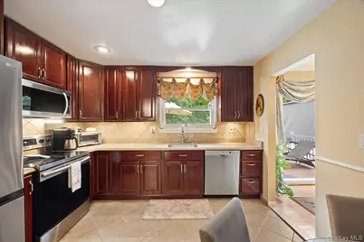 550 Saw Mill River Road, Millwood, NY 10546 - Photo 1