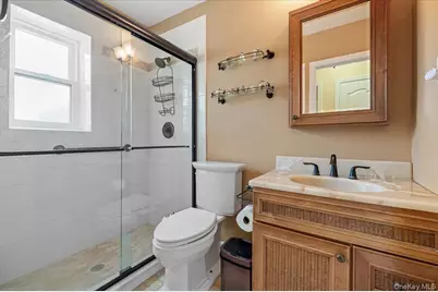 210 Westend Avenue #8B, Freeport, NY 11520 - Photo 11