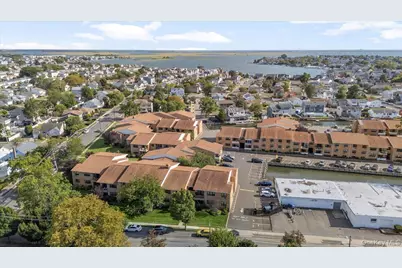 210 Westend Avenue #8B, Freeport, NY 11520 - Photo 19