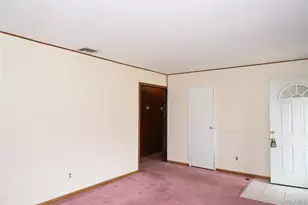 2816 Acorn Ave, Medford, NY 11763 - Photo 5