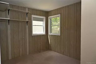 2816 Acorn Ave, Medford, NY 11763 - Photo 15