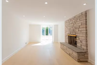 85-49 Avon Street, Jamaica, NY 11432 - Photo 11