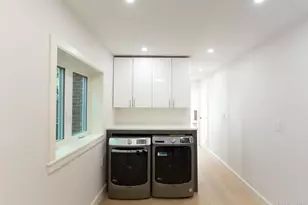 85-49 Avon St, Jamaica, NY 11432 - Photo 13