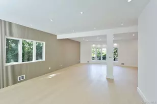 85-49 Avon St, Jamaica, NY 11432 - Photo 9