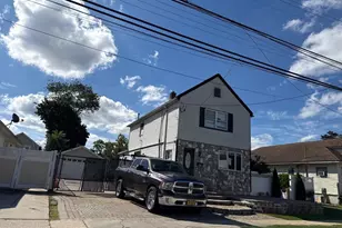 104 E Pennywood Ave, Roosevelt, NY 11575 - Photo 3