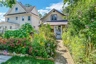 173 E Seaman Ave, Freeport, NY 11520 - Photo 7