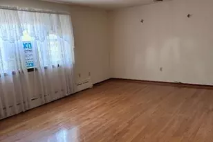 1264 Hobart Ave, Bronx, NY 10461 - Photo 9