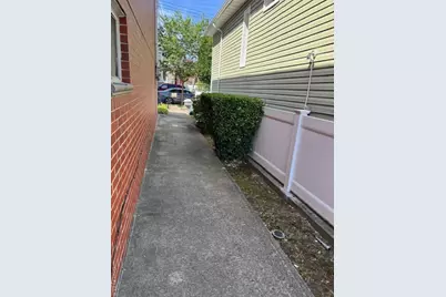 1264 Hobart Avenue, Bronx, NY 10461 - Photo 13