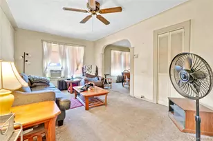 42 Satterie Ave, Valley Stream, NY 11580 - Photo 3