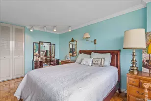 17-85 215th St, Bayside, NY 11360 - Photo 15