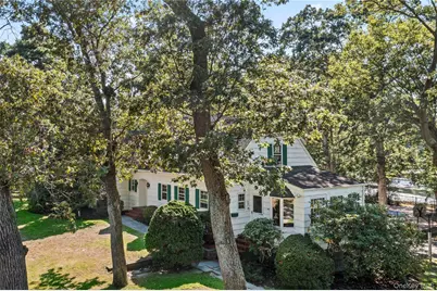 108 Shore Road, Patchogue, NY 11772 - Photo 7