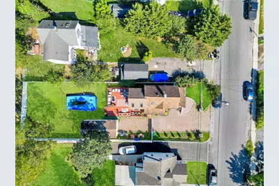 66 Center Avenue, Bay Shore, NY 11706 - Photo 25