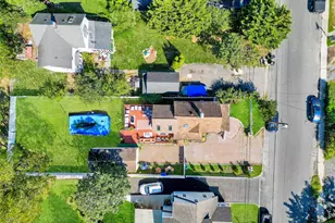 66 Center Ave, Bay Shore, NY 11706 - Photo 25