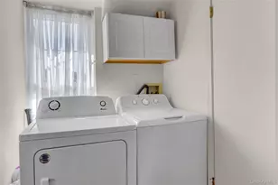 66 Center Ave, Bay Shore, NY 11706 - Photo 13