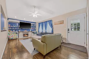 3 Emily Ct, Hampton Bays, NY 11946 - Photo 3