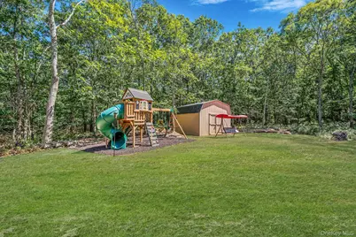 3 Emily Court, Hampton Bays, NY 11946 - Photo 21