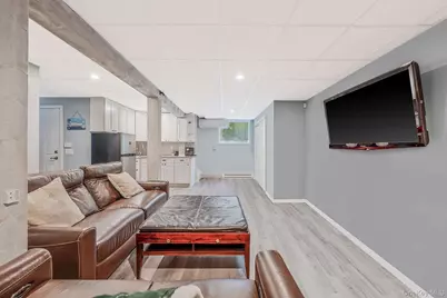 3 Emily Court, Hampton Bays, NY 11946 - Photo 17