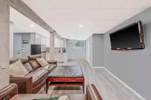 3 Emily Ct, Hampton Bays, NY 11946 - Photo 17