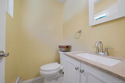 3 Emily Court, Hampton Bays, NY 11946 - Photo 9